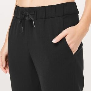 Lululemon On The Fly  Crop